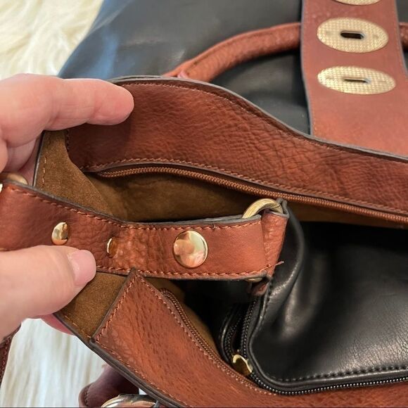 Victoria Elizabeth Dual Leather Purse - Picture 9 of 16